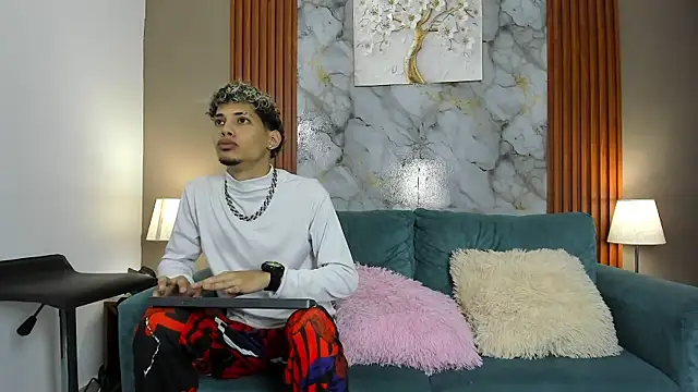 YOUNG BOYS HELL online show from 1, 3, 2026