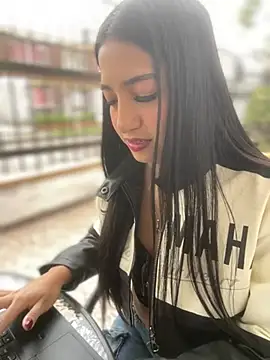 Daniela Pink online show from 16, 4, 2026