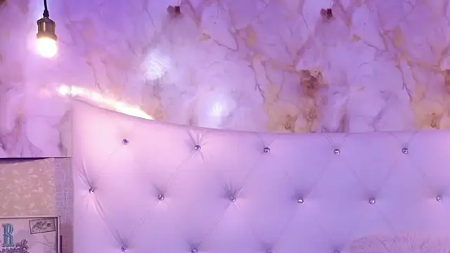 ABBYANDYILIRA online show from 8, 4, 2026