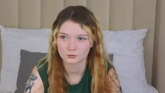 Snapshot of AlyssFrost chatting on 12, 6, 2026 AlyssFrost online show from 12, 6, 2026