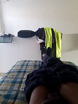 isuru lakshan online show from 15, 3, 2026