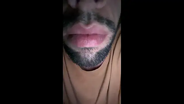 Snapshot of Karim_mansur chatting on 14, 4, 2026 Karim mansur online show from 14, 4, 2026