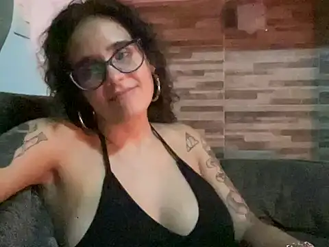 curlybb55 online show from 5, 3, 2026