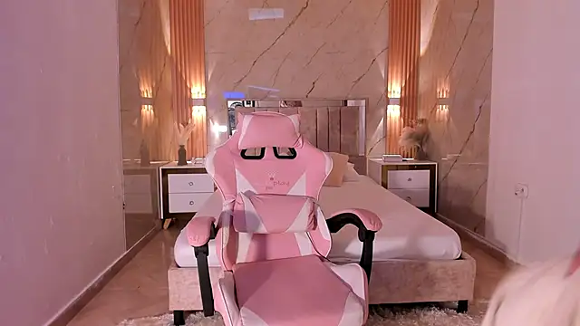 your whore Salome online show from 4, 3, 2026