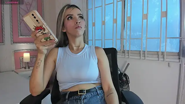 your whore Salome online show from 30, 5, 2026