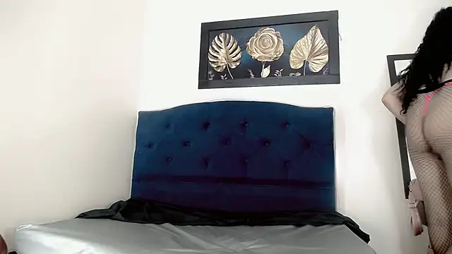 Karlaa Hernandez  online show from 27, 2, 2026