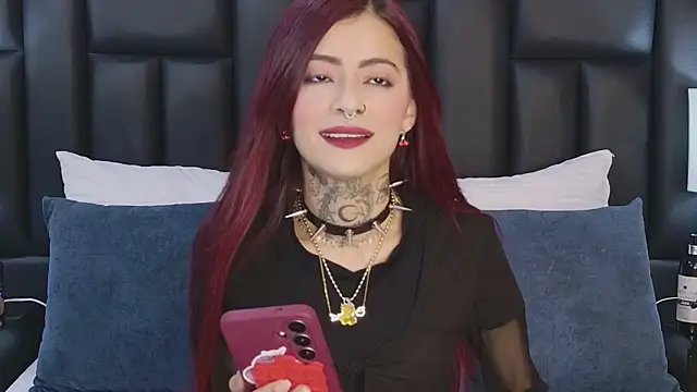 Snapshot of AntonellaEscudero chatting on 3, 5, 2026 AntonellaEscudero online show from 3, 5, 2026