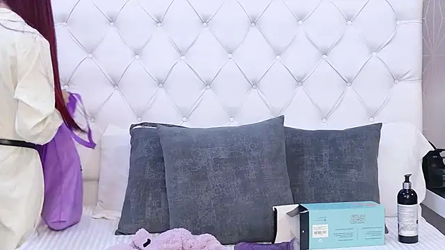 Snapshot of AntonellaEscudero chatting on 10, 5, 2026 AntonellaEscudero online show from 10, 5, 2026