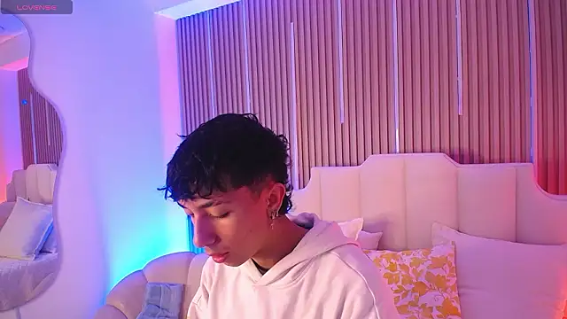 Aiden Rivers  online show from 6, 3, 2026