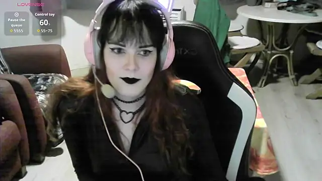 Samanteased online show from 17, 2, 2026