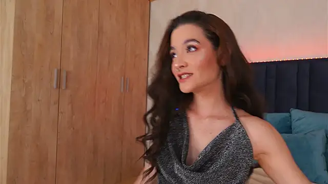 LucyDeLuca online show from 25, 3, 2026