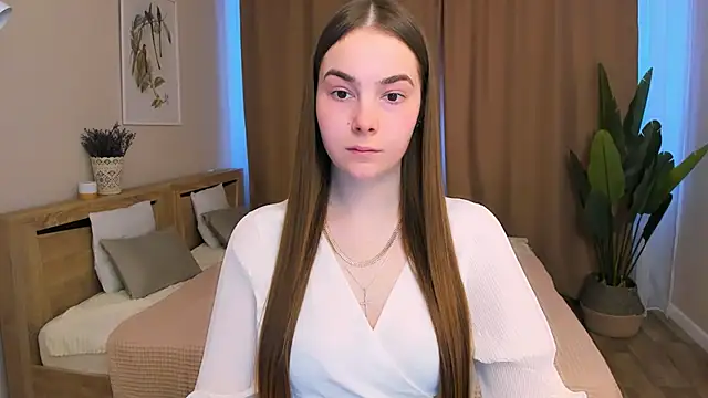 Maddy Wood  online show from 17, 2, 2026