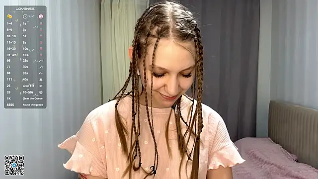 HollyGibson online show from 18, 2, 2026