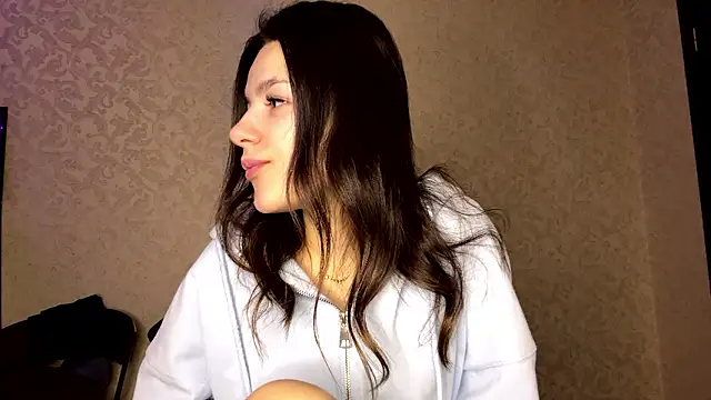 Kosandra k online show from 6, 3, 2026