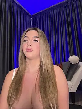 Snapshot of SelenneDreams chatting on 20, 2, 2026 SelenneDreams online show from 20, 2, 2026