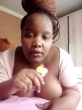 Snapshot of bigboobsy chatting on 26, 4, 2026 bigboobsy online show from 26, 4, 2026