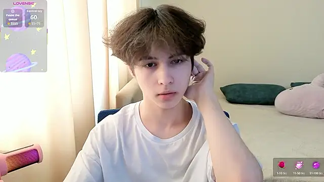 Snapshot of _LukaHayes_ chatting on 27, 2, 2026 LukaHayes online show from 27, 2, 2026