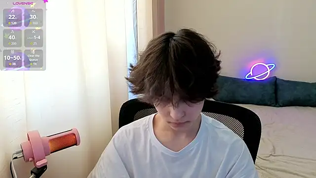  LukaHayes  online show from 10, 4, 2026