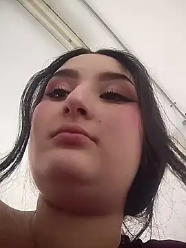 Snapshot of zoe_moon__ chatting on 2, 5, 2026 zoe moon online show from 2, 5, 2026