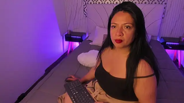 Renatta Milly online show from 18, 2, 2026