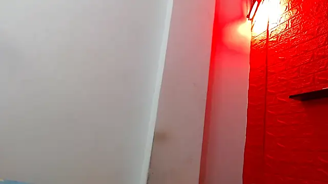 skinnysexy18 online show from 24, 2, 2026