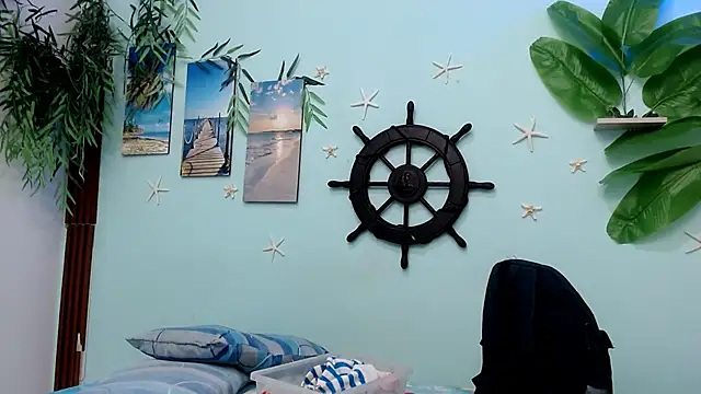 skinnysexy18 online show from 5, 3, 2026