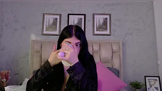 IsabellaRossi online show from 15, 5, 2026