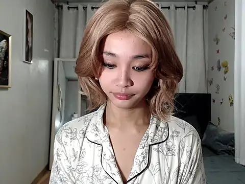 Snapshot of Ur_innocent_womenXxx chatting on 3, 3, 2026 Ur innocent womenXxx online show from 3, 3, 2026