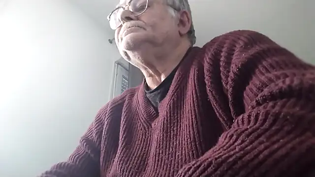 Snapshot of Vieux_pervert chatting on 27, 2, 2026 Vieux pervert online show from 27, 2, 2026