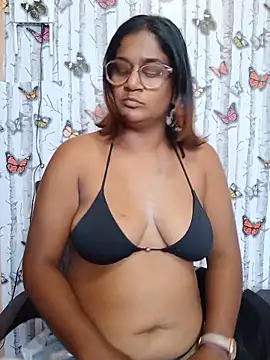 indianstrawberrylips4u online show from 13, 5, 2026