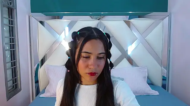 Kate Hewson online show from 25, 2, 2026