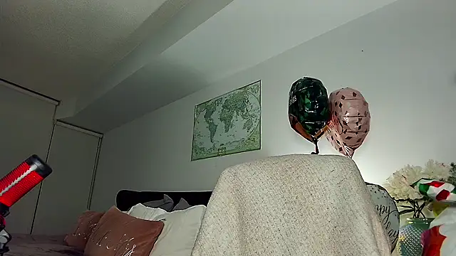 Snapshot of supreme_dominatrix chatting on 8, 1, 2025 supreme dominatrix online show from 8, 1, 2025