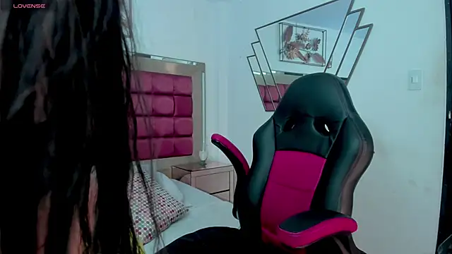 IrisBlume online show from 21, 2, 2026