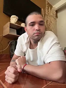 Simone026 online show from 25, 2, 2026