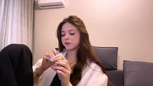 Snapshot of adelecloud chatting on 19, 2, 2026 adelecloud online show from 19, 2, 2026