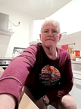 olivbisoumis online show from 1, 3, 2026