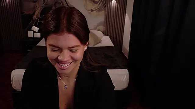 Alessia Monroe  online show from 13, 4, 2026