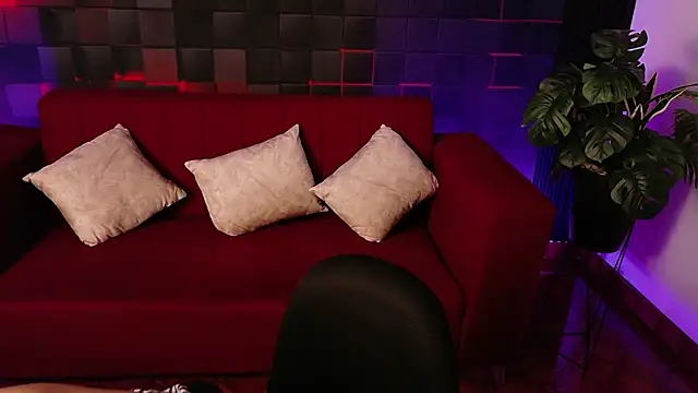 Alessia Monroe  online show from 27, 5, 2026