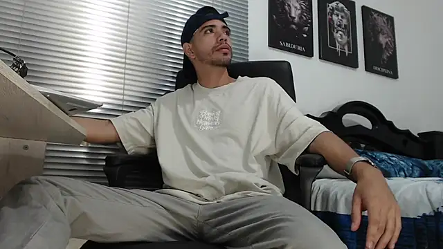 Snapshot of Kratoswolf chatting on 23, 2, 2026 Kratoswolf online show from 23, 2, 2026