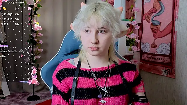 Snapshot of May_leaf chatting on 26, 2, 2026 May leaf online show from 26, 2, 2026