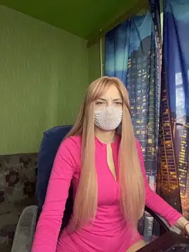 Snapshot of SophieBlackwood chatting on 7, 4, 2026 SophieBlackwood online show from 7, 4, 2026