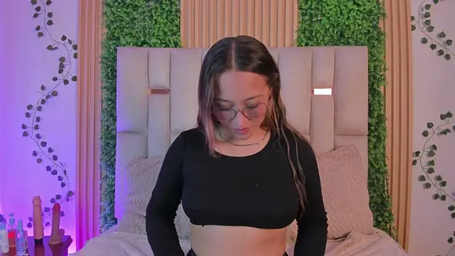 Kitty Milk nm online show from 16, 4, 2026