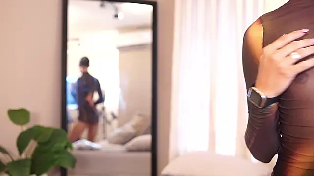 Luxa Velvet online show from 8, 4, 2026