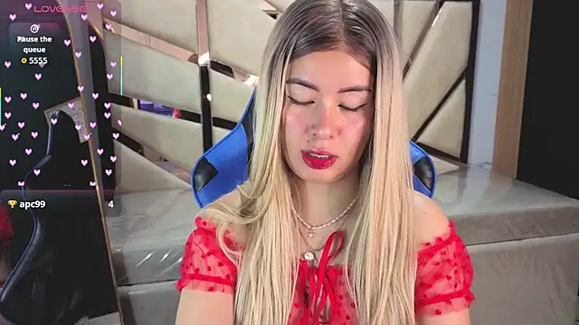 Kylia a online show from 25, 7, 2026