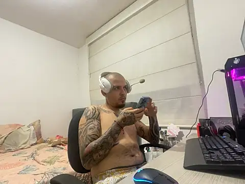 Maximo Garcia17 online show from 21, 2, 2026