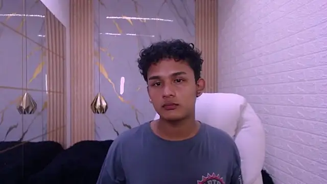 Snapshot of velvet_o chatting on 24, 2, 2026 velvet o online show from 24, 2, 2026