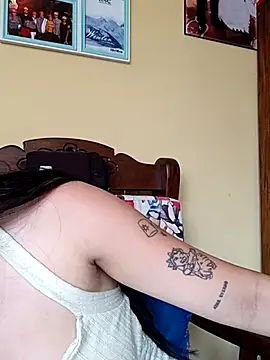 sara cute so online show from 7, 5, 2026