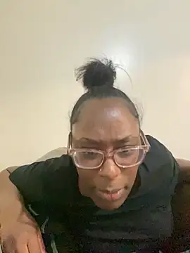 Snapshot of Sinfulwaterfalls chatting on 22, 4, 2026 Sinfulwaterfalls online show from 22, 4, 2026