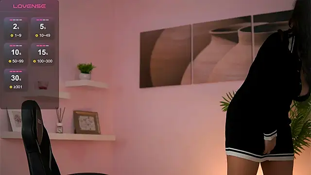 Playful Issa online show from 31, 3, 2026