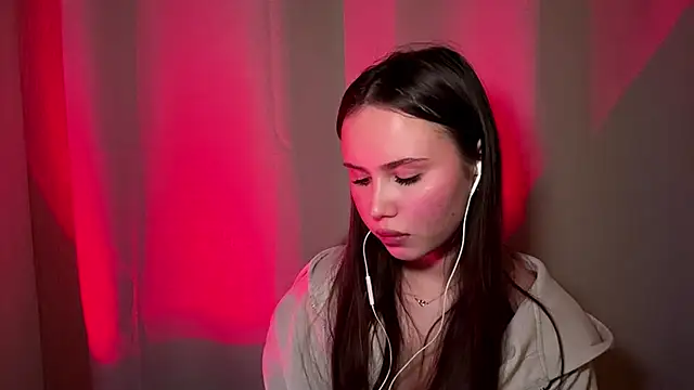 Snapshot of MarylynnSimens chatting on 25, 2, 2026 MarylynnSimens online show from 25, 2, 2026